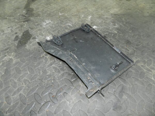 107. 2007 VOLVO S80 D5. BATTERY COVER - Image 2