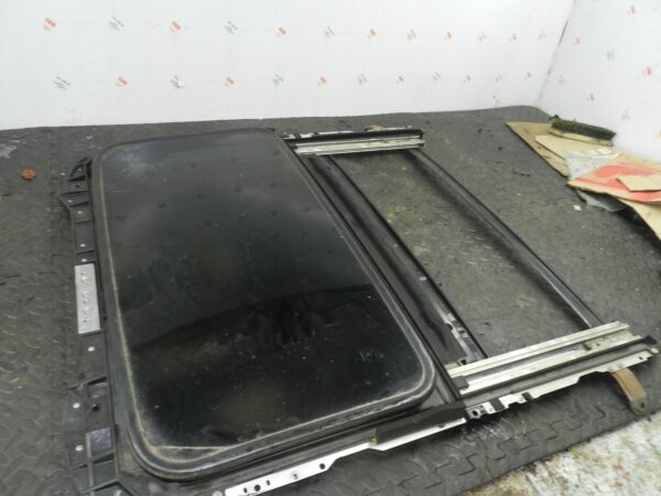 (145) 2003 TOYOTA RAV 4 MK2. SUNROOF 88733-99115 - Image 3