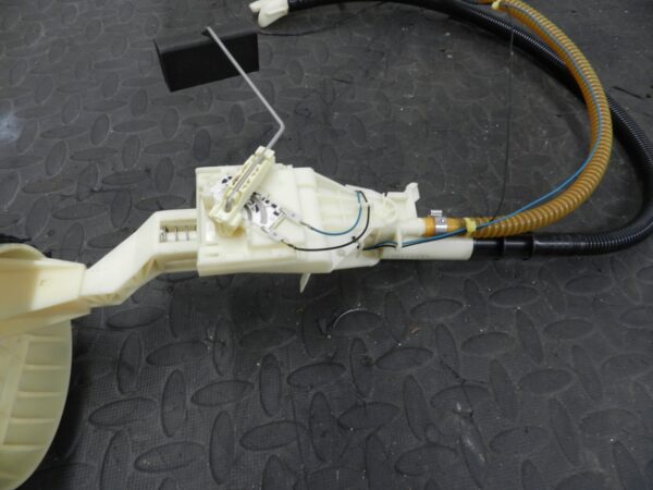 (160) 2000 AUDI TT QUATTRO 8N. FUEL PUMP TRANSFER SENDER UNIT - Image 3