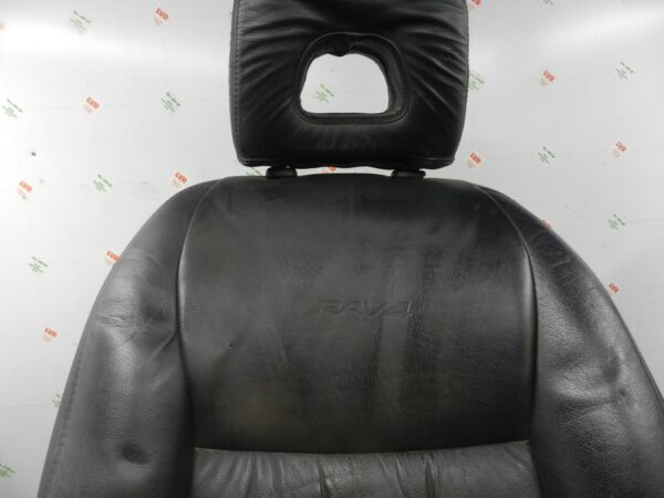 (145) 2003 TOYOTA RAV 4 MK2. FULL SET OF BLACK LEATHER SEATS - Image 3