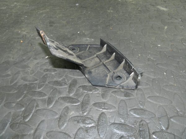 (160) 2000 AUDI TT QUATTRO 8N. DRIVER SIDE REAR BUMPER MOUNT BRACKET - Image 3