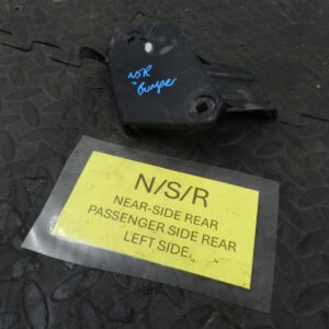 (160) 2000 AUDI TT QUATTRO 8N. PASSENGER REAR BUMPER MOUNT BRACKET