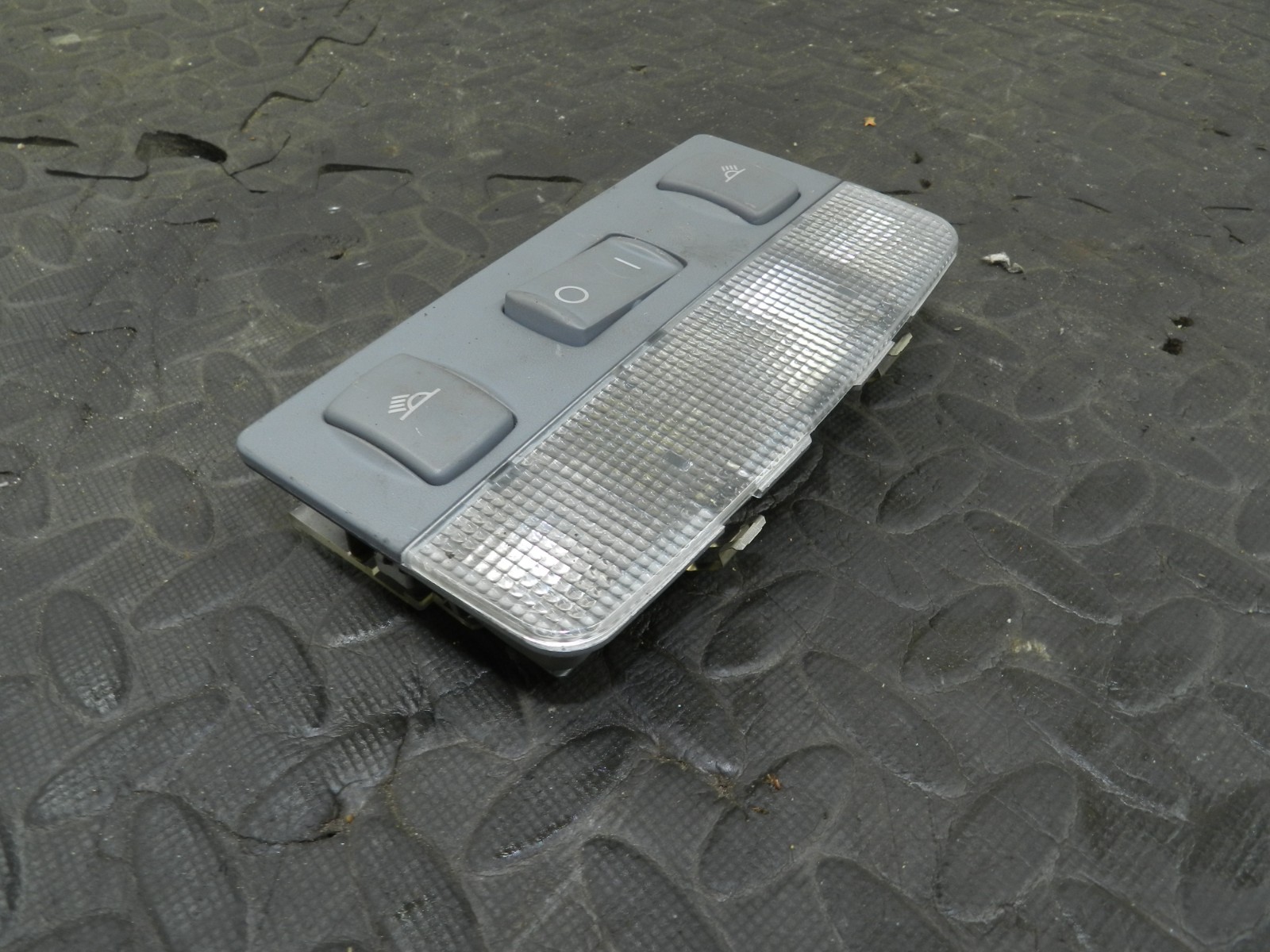 (160) 2000 AUDI TT QUATTRO 8N. INTERIOR LIGHT - Image 2
