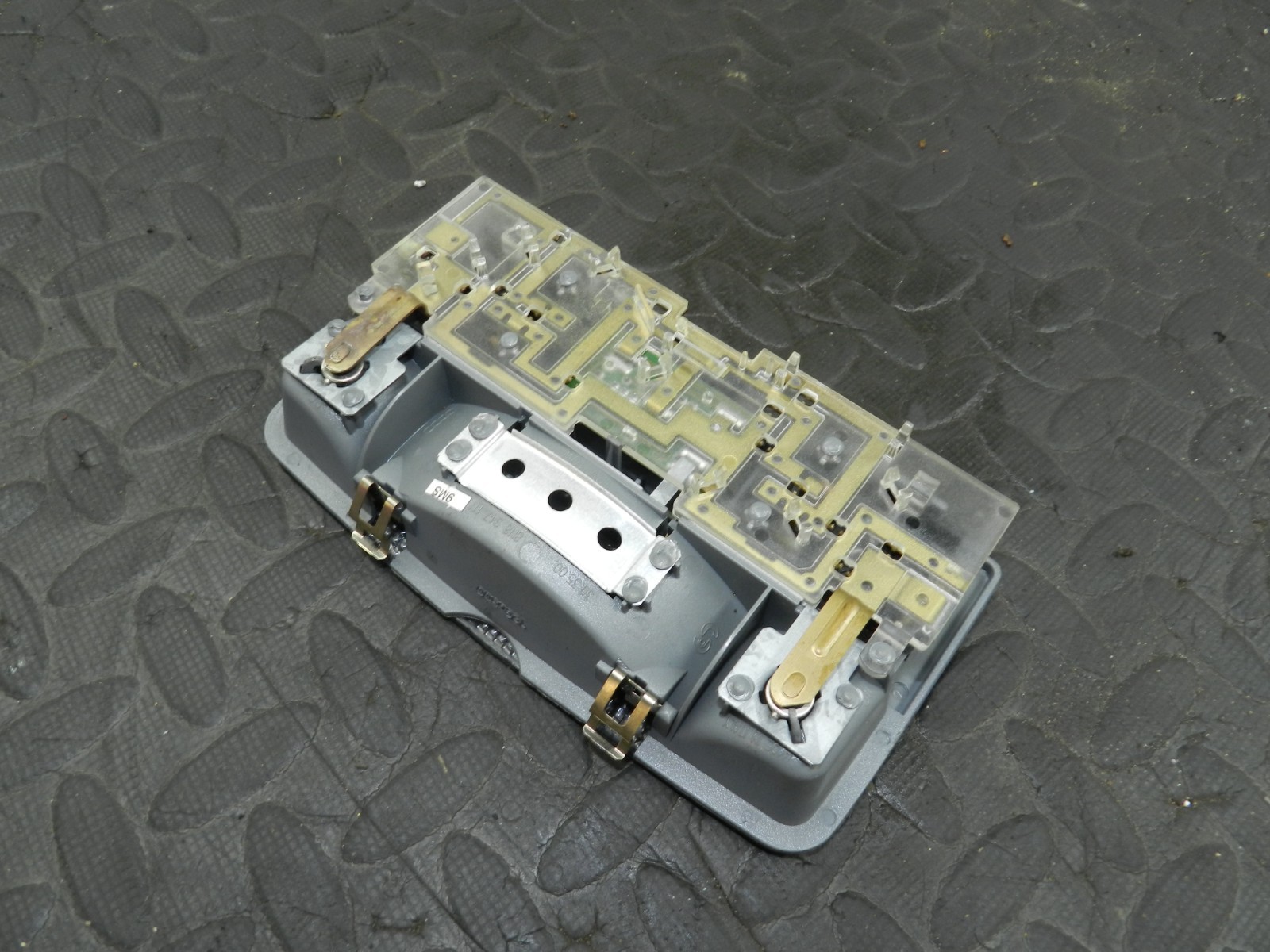 (160) 2000 AUDI TT QUATTRO 8N. INTERIOR LIGHT - Image 4