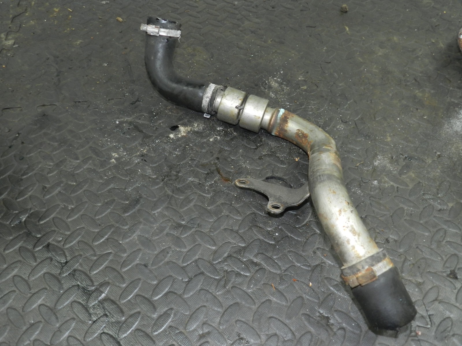 151. 2008 FORD FOCUS MK2 TITANIUM. BOOST PIPE