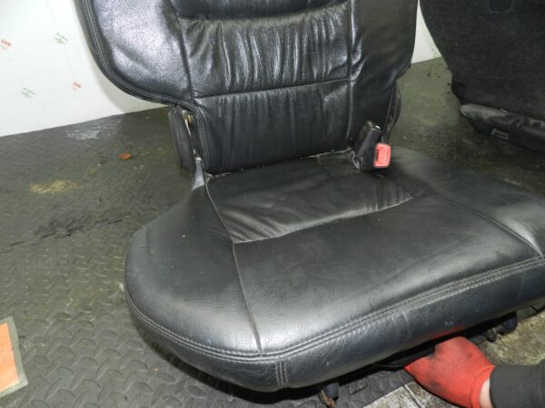 (145) 2003 TOYOTA RAV 4 MK2. FULL SET OF BLACK LEATHER SEATS - Image 14