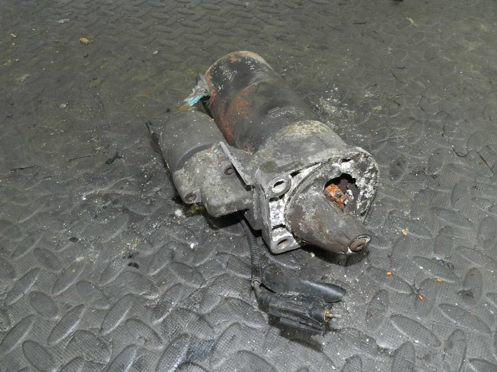 151. 2008 FORD FOCUS MK2 TITANIUM. STARTER MOTOR