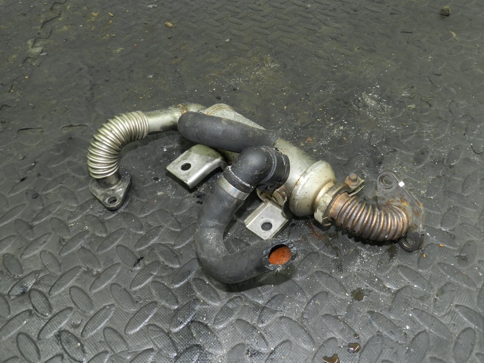151. 2008 FORD FOCUS MK2 TITANIUM. EGR COOLER