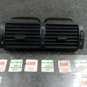 143. 2003 BMW E46 318Ci CONVERTIBLE. AIR BLOWER VENT'S TWIN