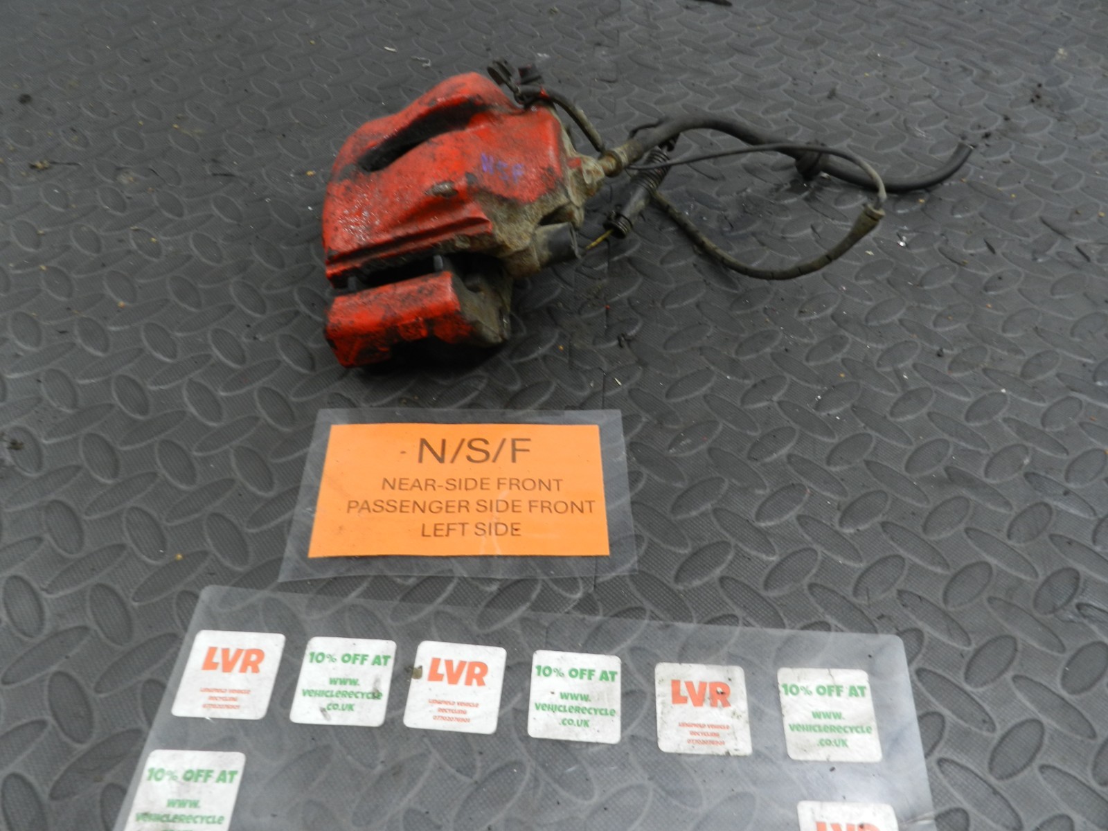 143. 2003 BMW E46 318Ci CONVERTIBLE. PASSENGER FRONT BRAKE CALIPER & CARRIER