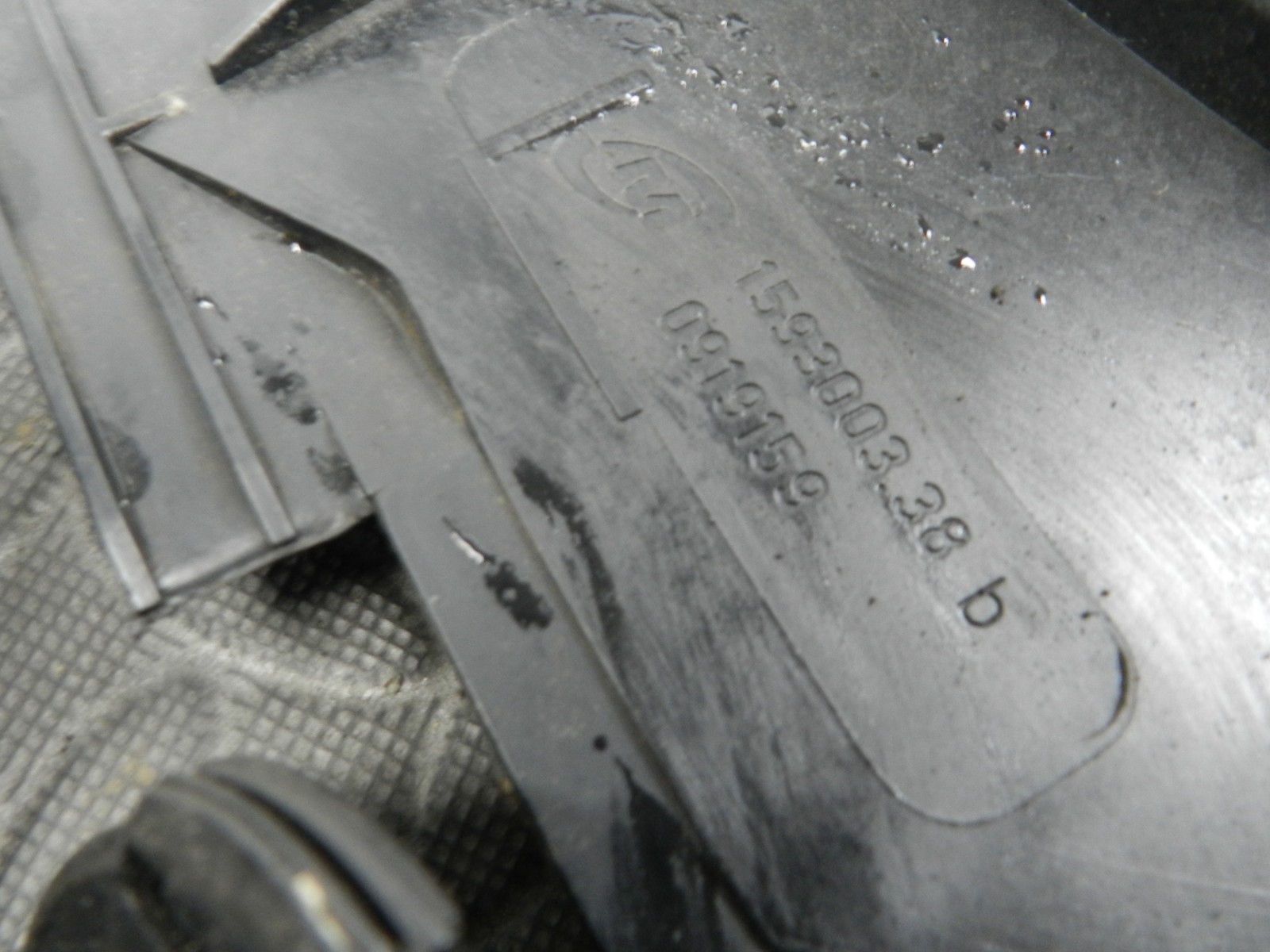 143. 2003 BMW E46 318Ci CONVERTIBLE. RADIATOR COOLING FAN BLOWER 0919159 - Image 4