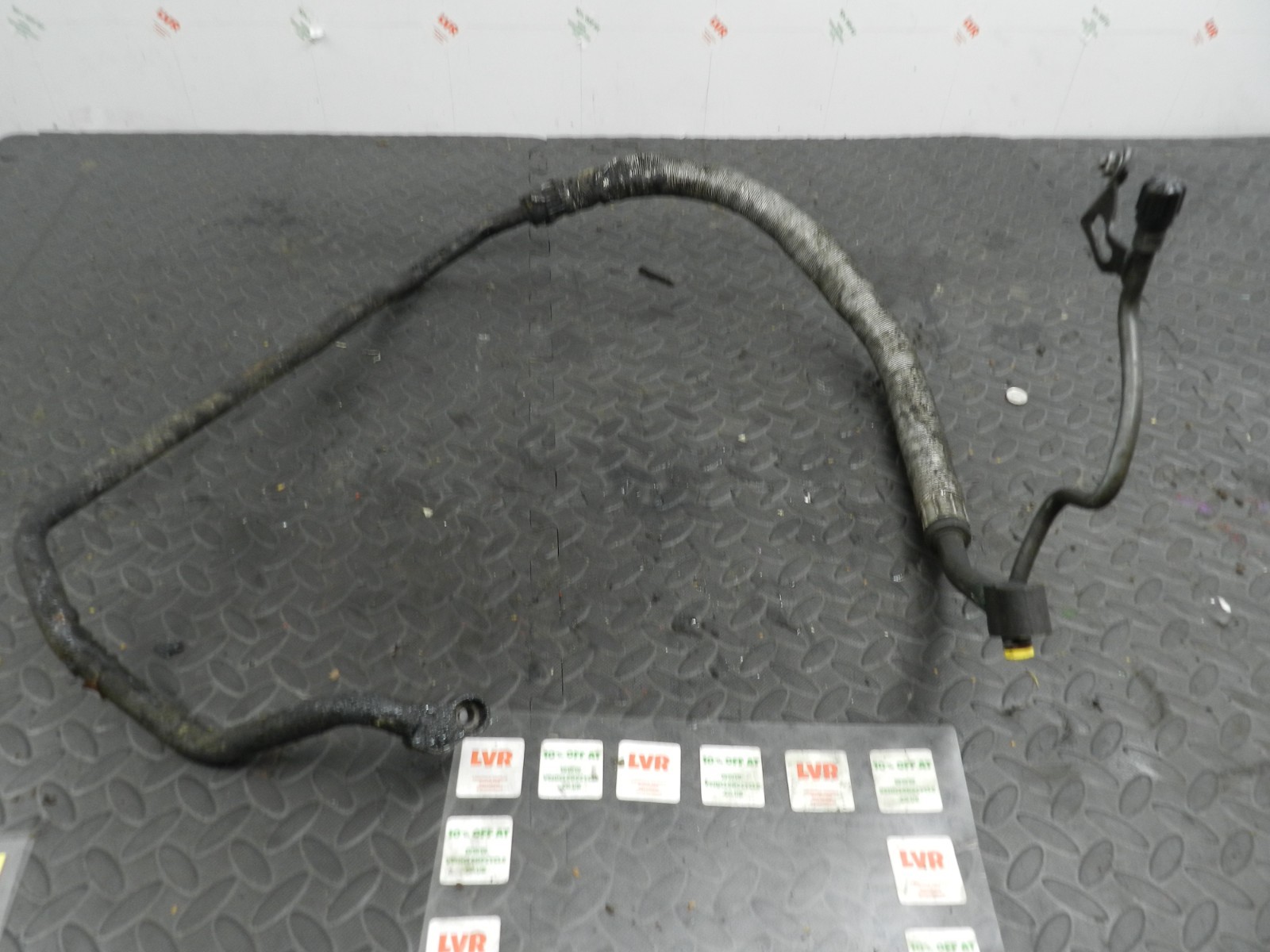 143. 2003 BMW E46 318Ci CONVERTIBLE. AIR CON AC PIPE