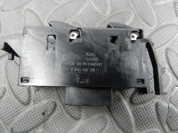 143. 2003 BMW E46 318Ci CONVERTIBLE. WINDOW SWITCH - Image 3