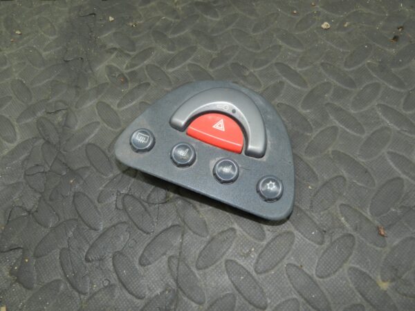 158. 2002 SMART FORTWO 450 CONVERTIBLE. HAZARD, LOCK, HEATED SEAT BUTTONS
