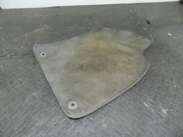 (160) 2000 AUDI TT QUATTRO 8N. FLOOR MAT - Image 2