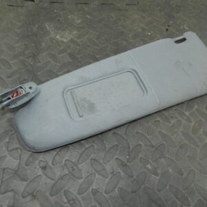 (160) 2000 AUDI TT QUATTRO 8N. PASSENGER SIDE SUN VISOR