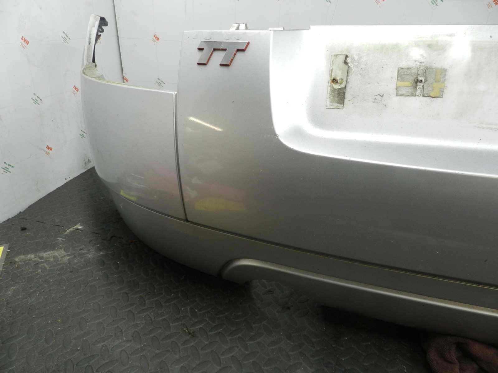 (160) 2000 AUDI TT QUATTRO 8N. REAR BUMPER TWIN EXHAUST IN SILVER - Image 2