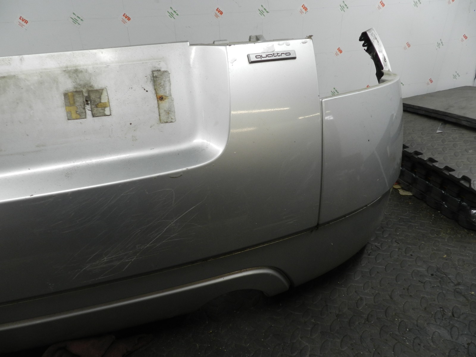 (160) 2000 AUDI TT QUATTRO 8N. REAR BUMPER TWIN EXHAUST IN SILVER - Image 3