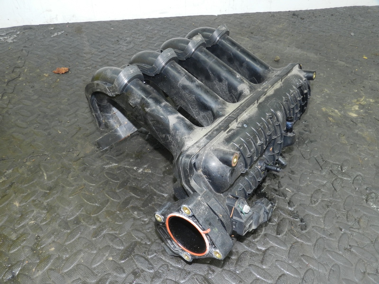 (129) 2005 HONDA JAZZ. INTAKE MANIFOLD