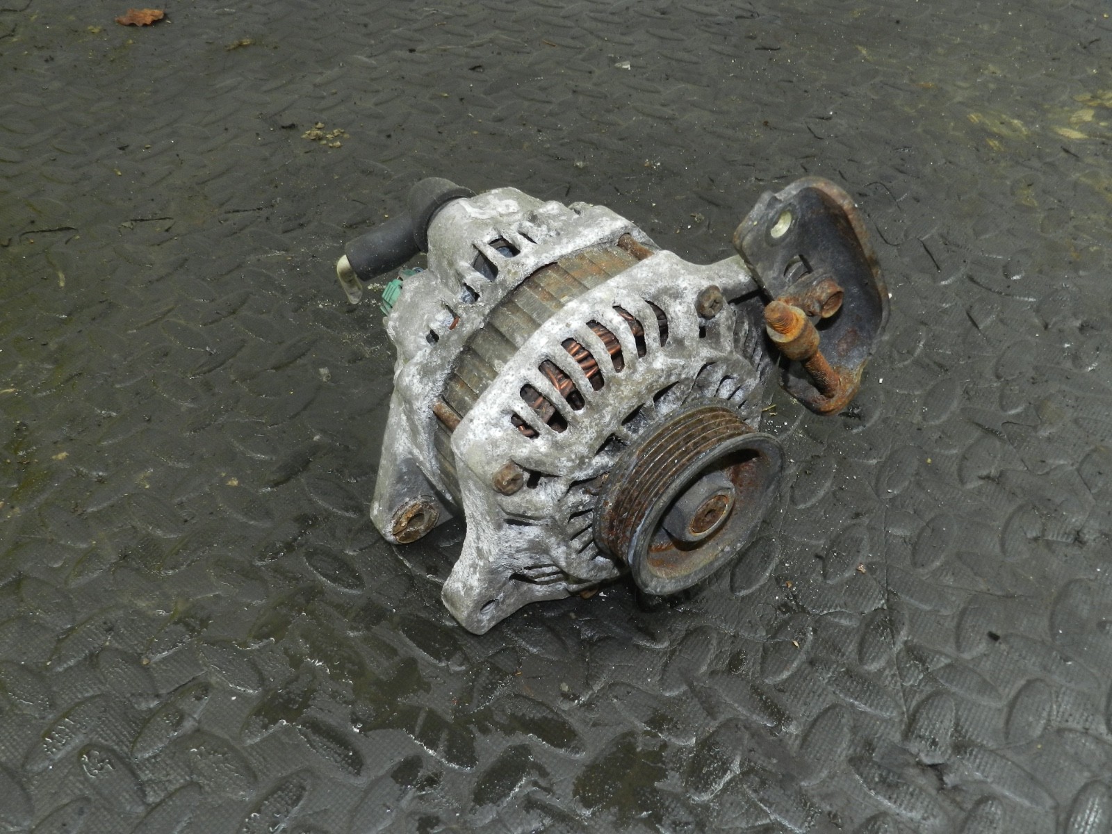 (129) 2005 HONDA JAZZ. ALTERNATOR