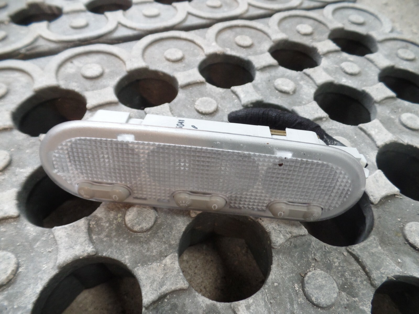 MK2 Nissan Note 2015 –  Front Interior Light