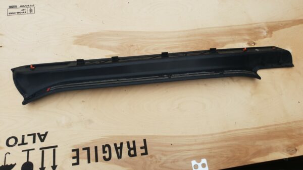GENUINE AUDI TT S LINE RIGHT SILL STEP TRIM BLACK 8J0853492 - Image 2