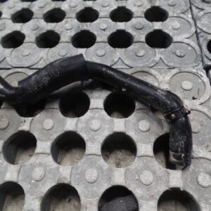 2010 HYUNDAI SANTA FE 2.2 DIESEL AUTOMATIC. COOLANT PIPE.
