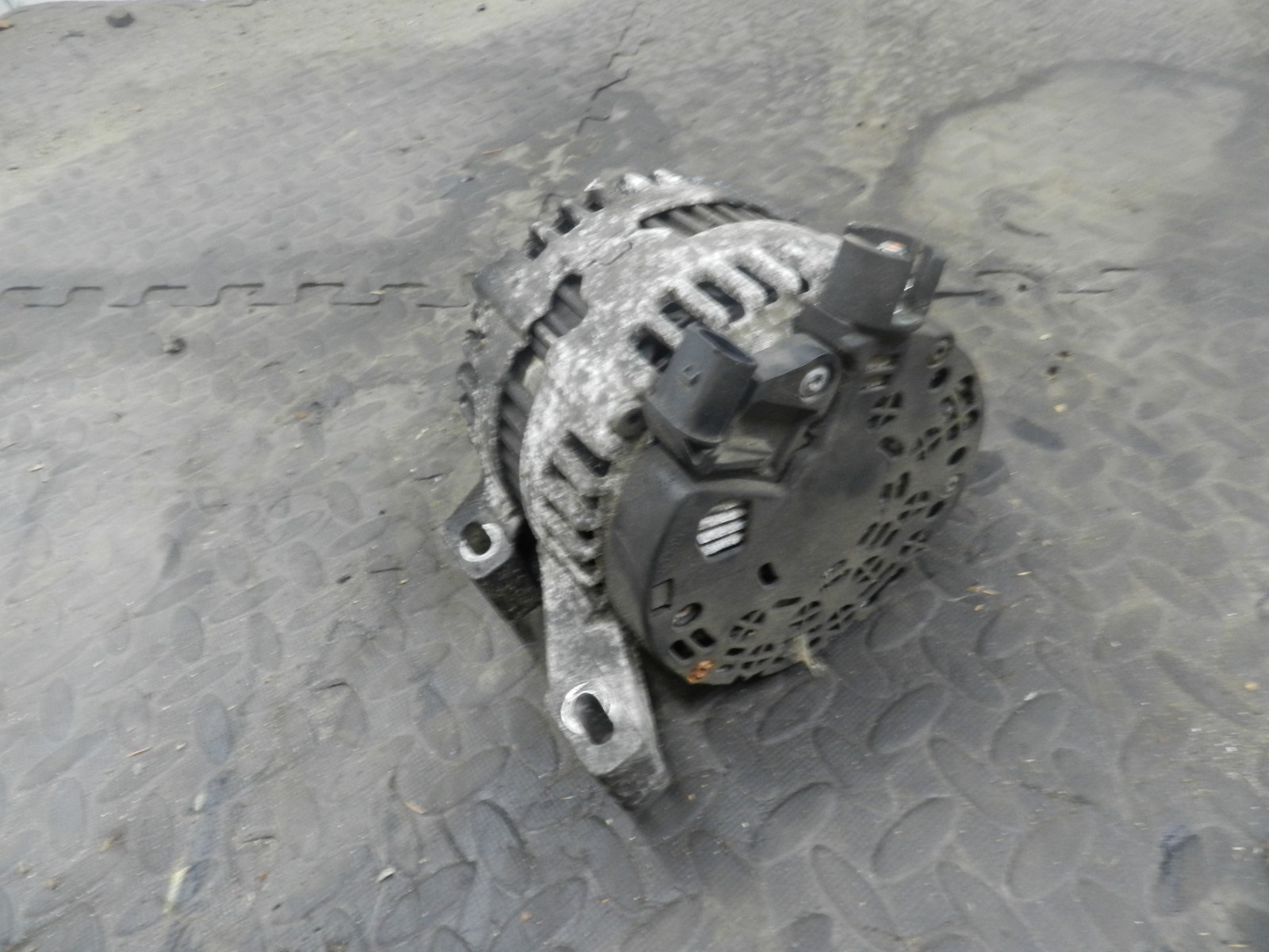 107. 2007 VOLVO S80 D5. ALTERNATOR - Image 2