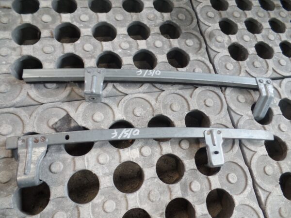 MK2 Nissan Note 2015 - Driver Side Front O/S/F Door Window Glass Runner *Pair