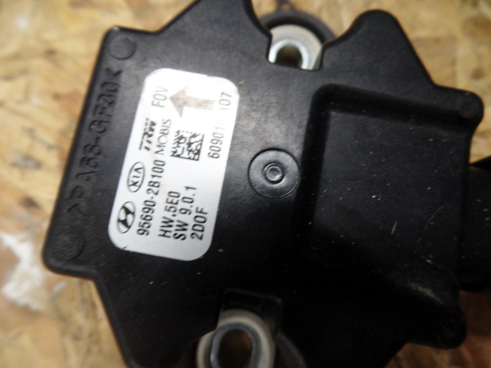 2010 MK2 2.2 Hyundai Santa Fe - Yaw Rate 95690-2b100 - Image 2