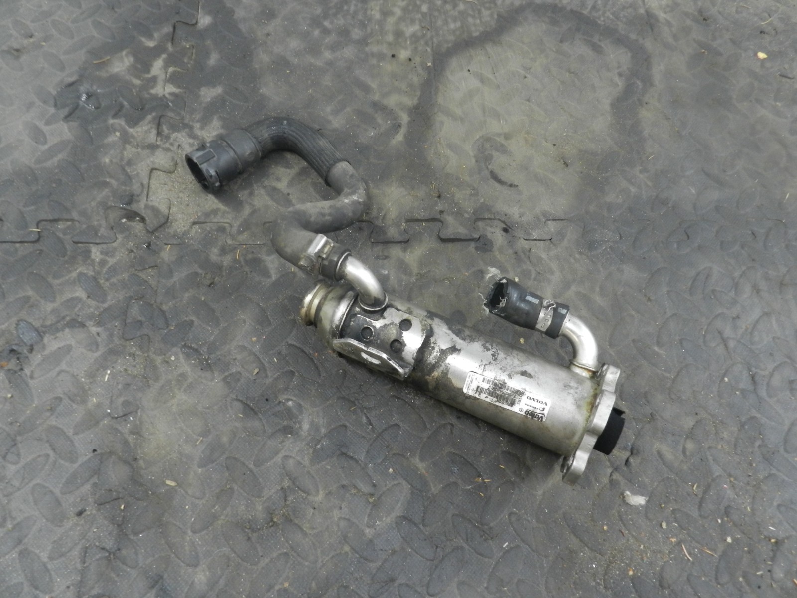 107. 2007 VOLVO S80 D5. EGR COOLER