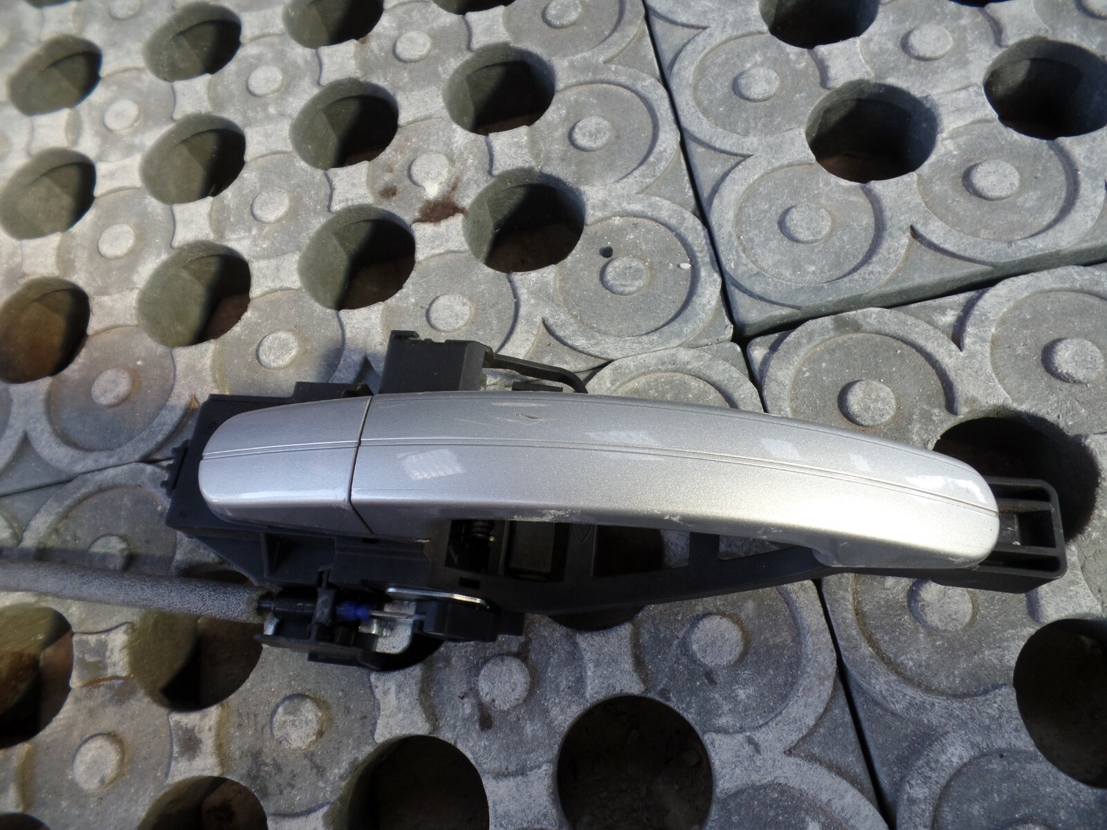 2013 Ford Focus Passenger Front N/S/F Door Handle Moondust Silver