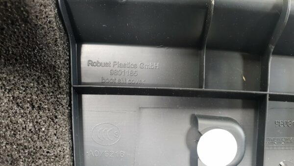 Mini Countryman 2014 1.6 Tailgate Boot Loading Sill Cover 9801185 - Image 4