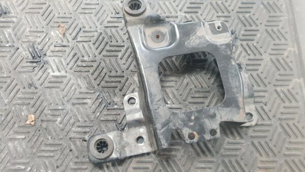 2013 Ford Focus 1.0 Petrol Ecoboost Battery Tray Mount Bracket AV61-R6K034AB