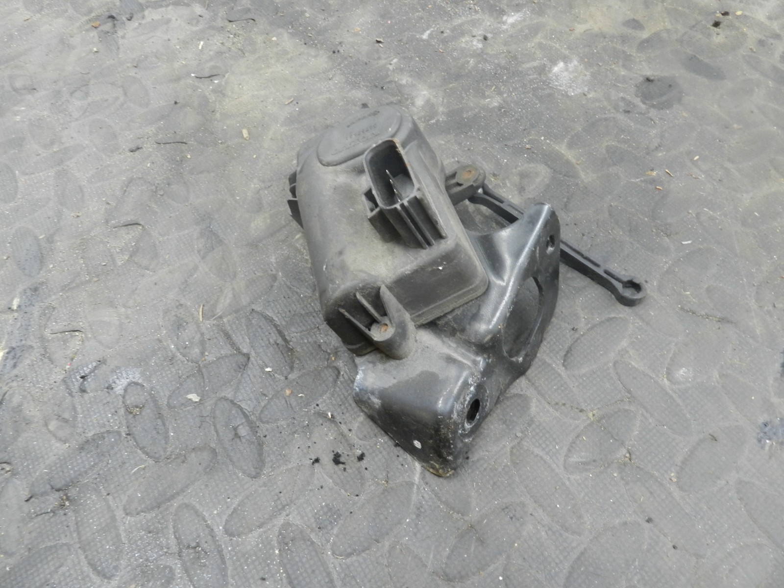 107. 2007 VOLVO S80 D5. INTAKE MANIFOLD VALVE ACTUATOR FLAP