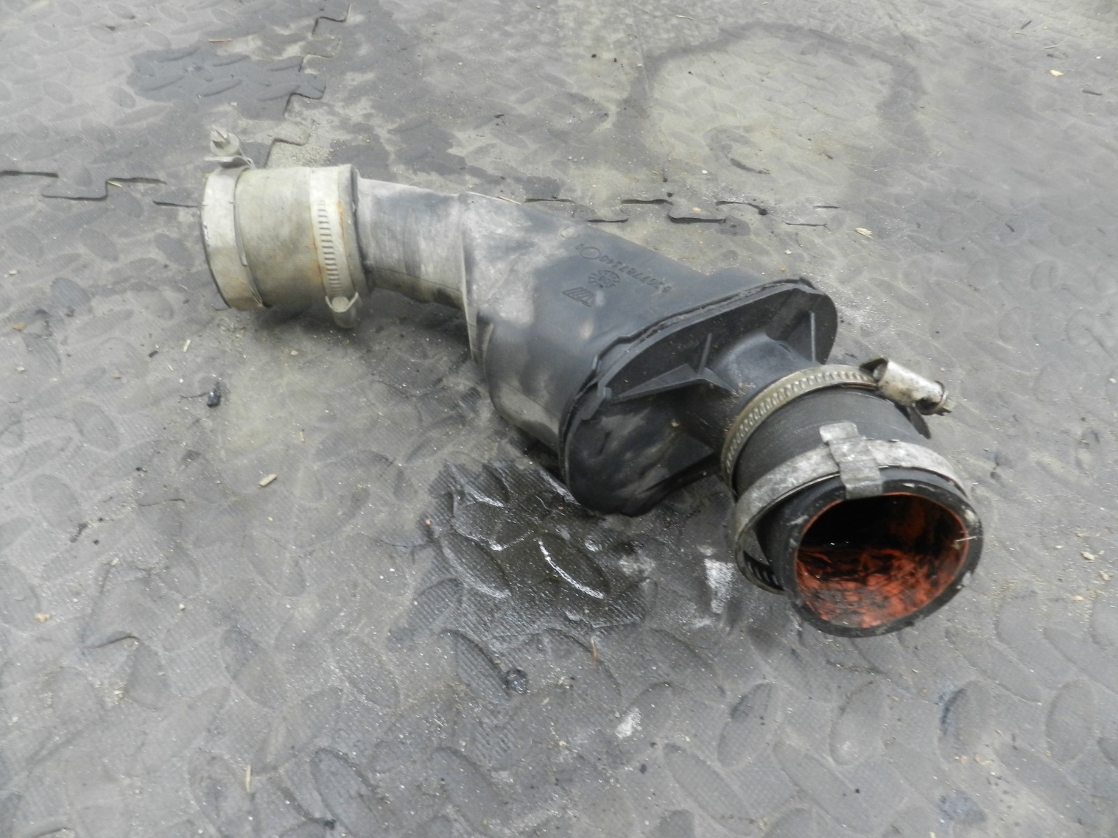 107. 2007 VOLVO S80 D5. BOOST TURBO INTER COOLER PIPE 30778734