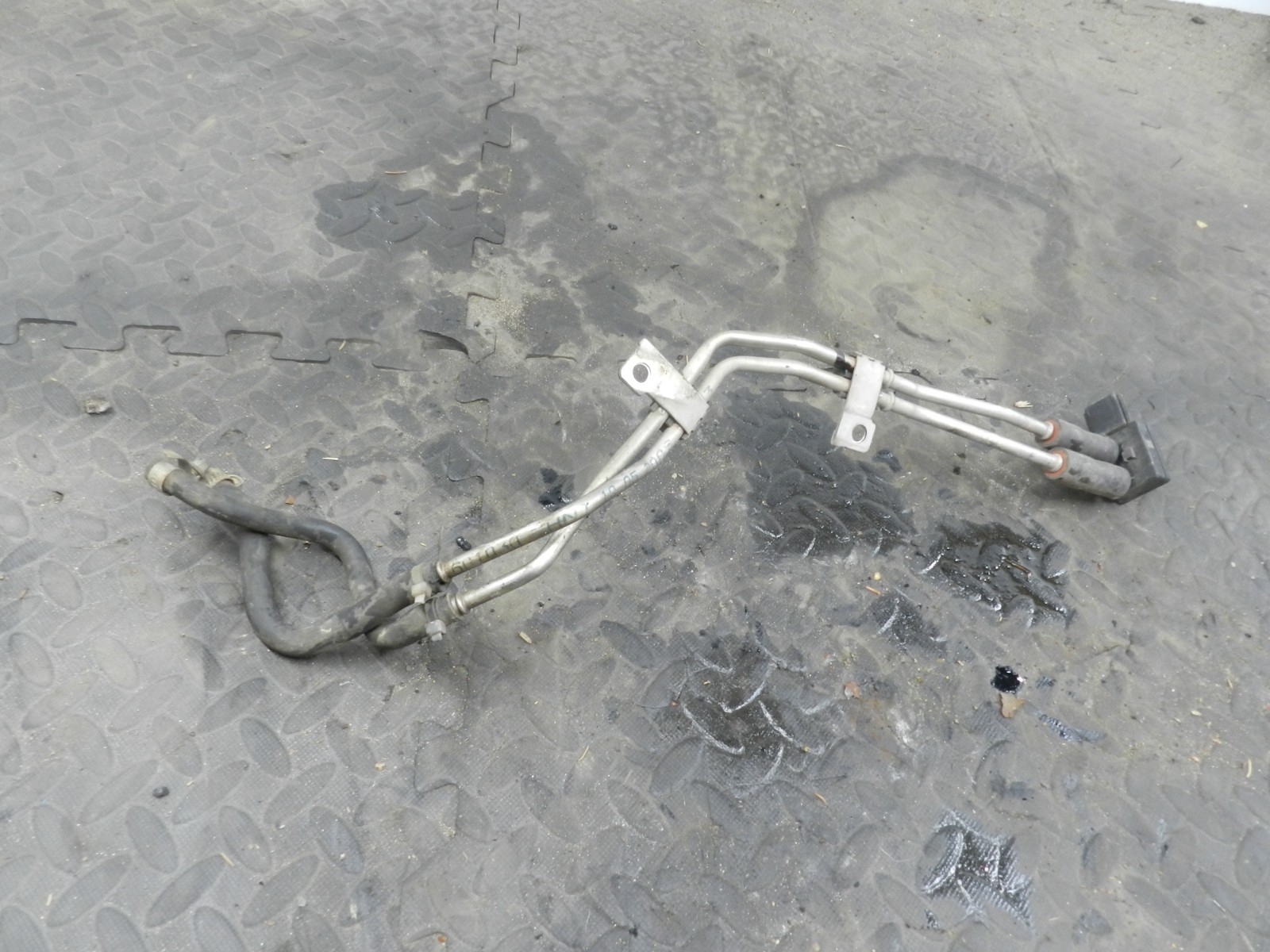 107. 2007 VOLVO S80 D5. DPF SENSOR + PIPE