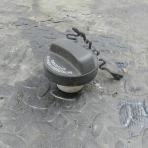 107. 2007 VOLVO S80 D5. FUEL FLAP CAP