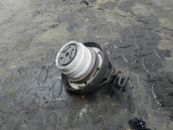 107. 2007 VOLVO S80 D5. FUEL FLAP CAP - Image 2