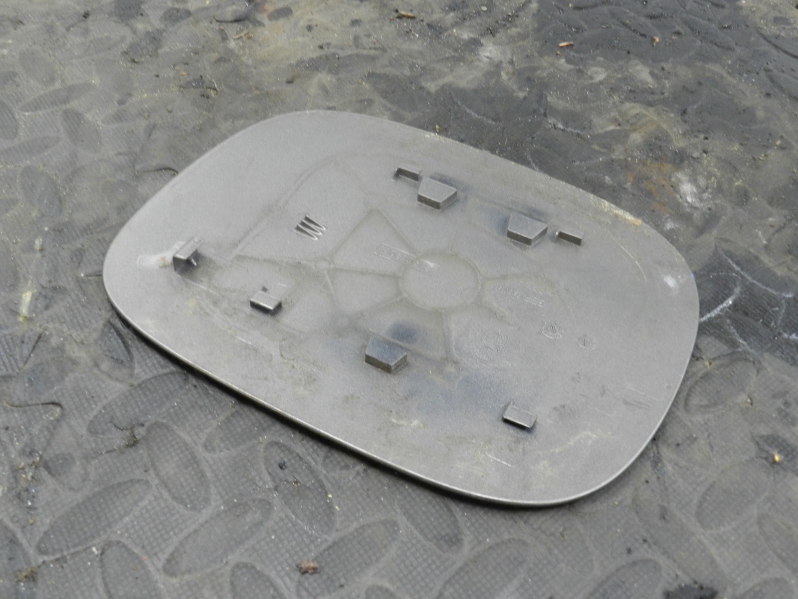 107. 2007 VOLVO S80 D5. FUEL FLAP IN GREEN - Image 2