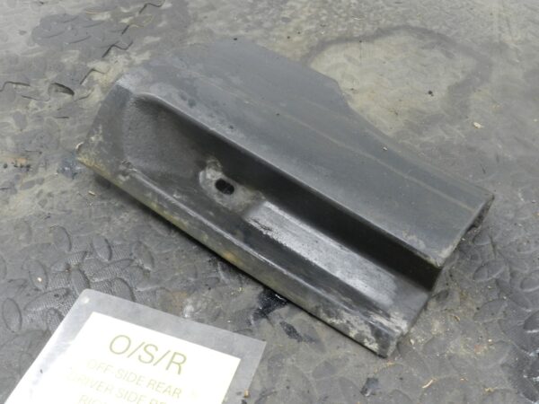 107. 2007 VOLVO S80 D5. DRIVER SIDE REAR SILL TRIM SIDE SKIRT - Image 2