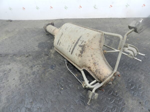 107. 2007 VOLVO S80 D5. DPF DIESEL PARTICULATOR FILTER SNAPPED BOLTS - Image 2