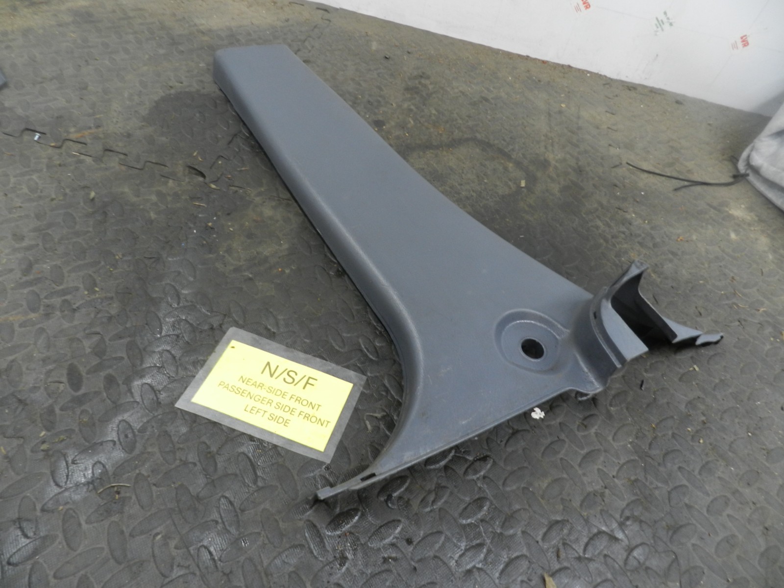 162. 1996 HONDA SMX. PASSENGER SIDE LOWER B PILLAR TRIM