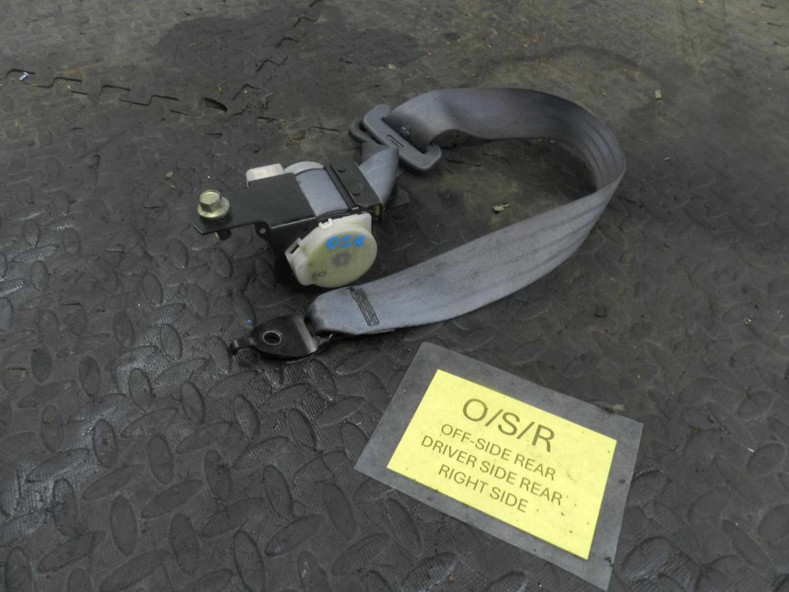 162. 1996 HONDA SMX. DRIVER SIDE REAR SEAT BELT