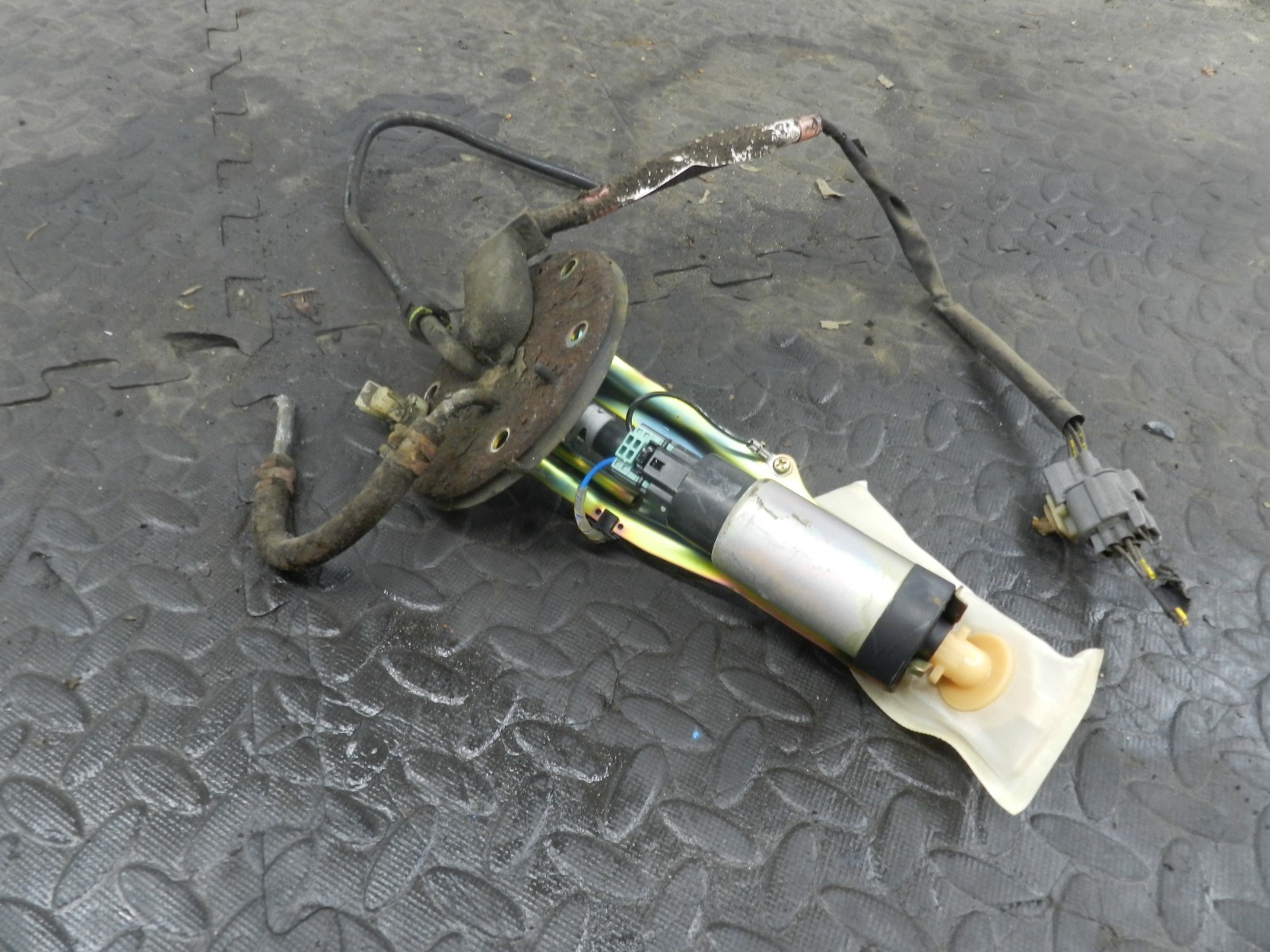 162. 1996 HONDA SMX. PETROL FUEL PUMP