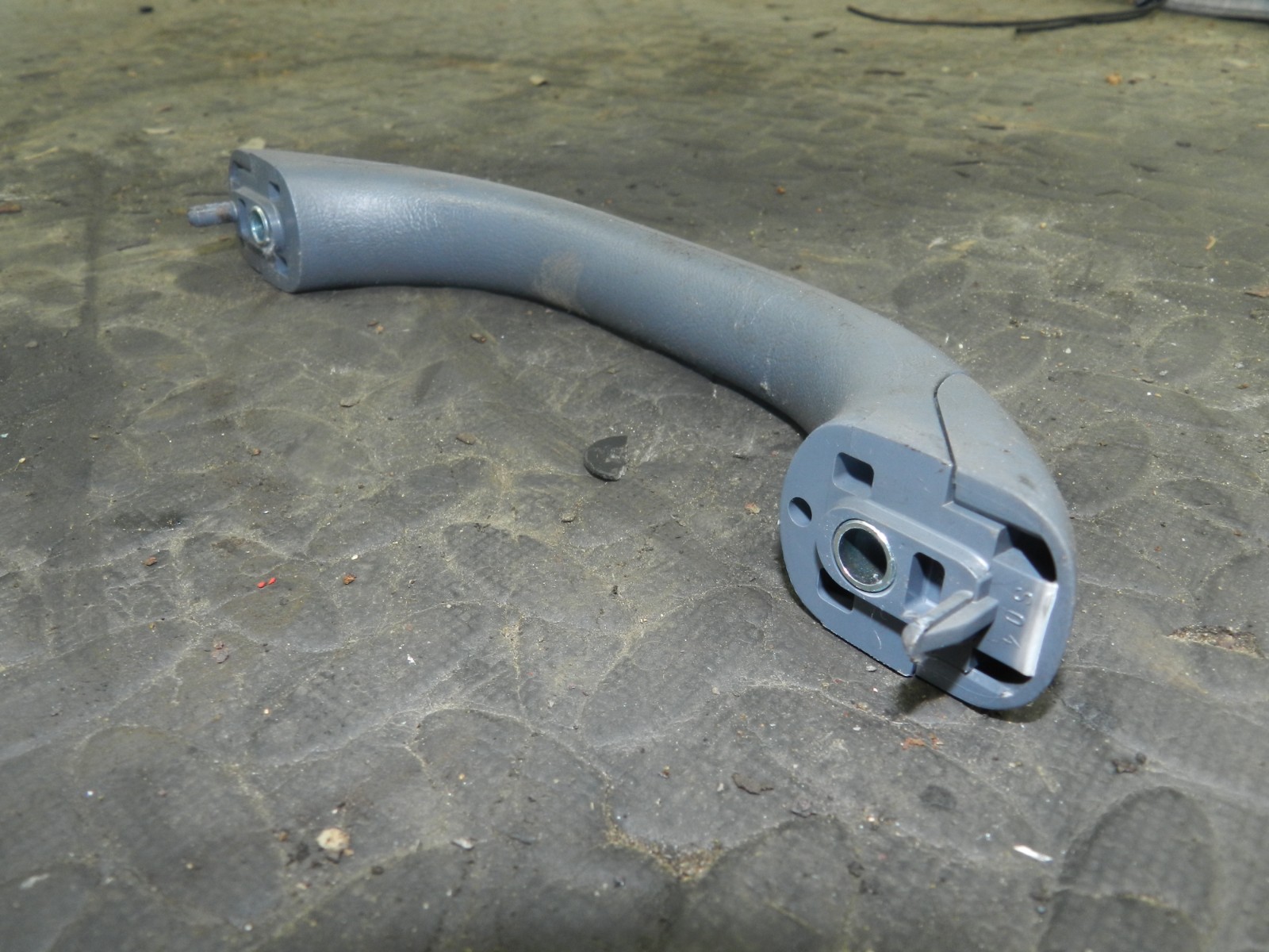 162. 1996 HONDA SMX. GRAB HANDLE - Image 2