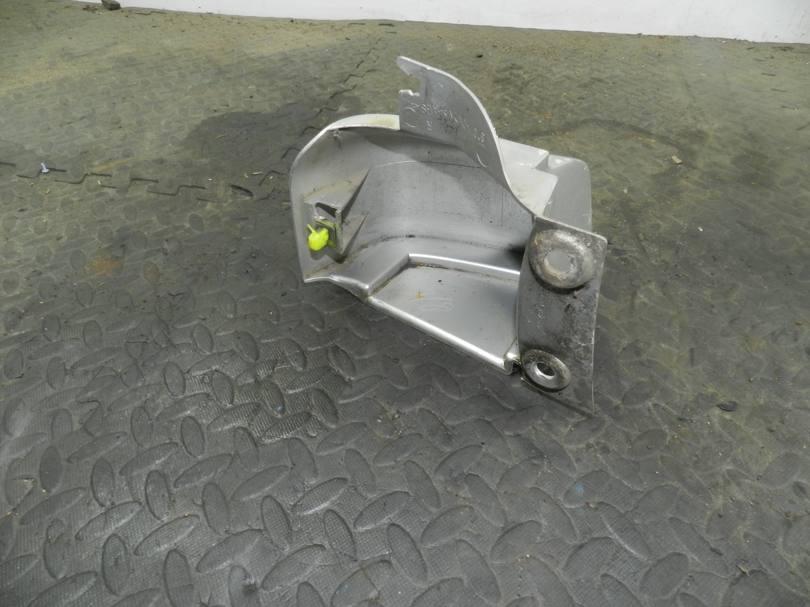 162. 1996 HONDA SMX. BUMPER REAR CORNER TRIM DRIVER SIDE