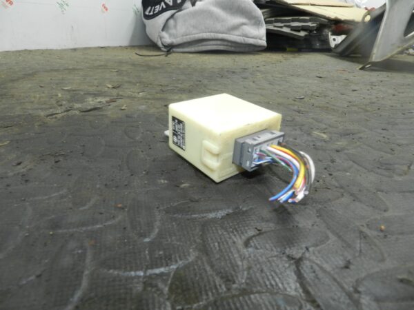 162. 1996 HONDA SMX. LOCKING MODULE RELAY - Image 2