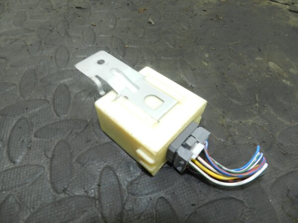162. 1996 HONDA SMX. LOCKING MODULE RELAY - Image 3