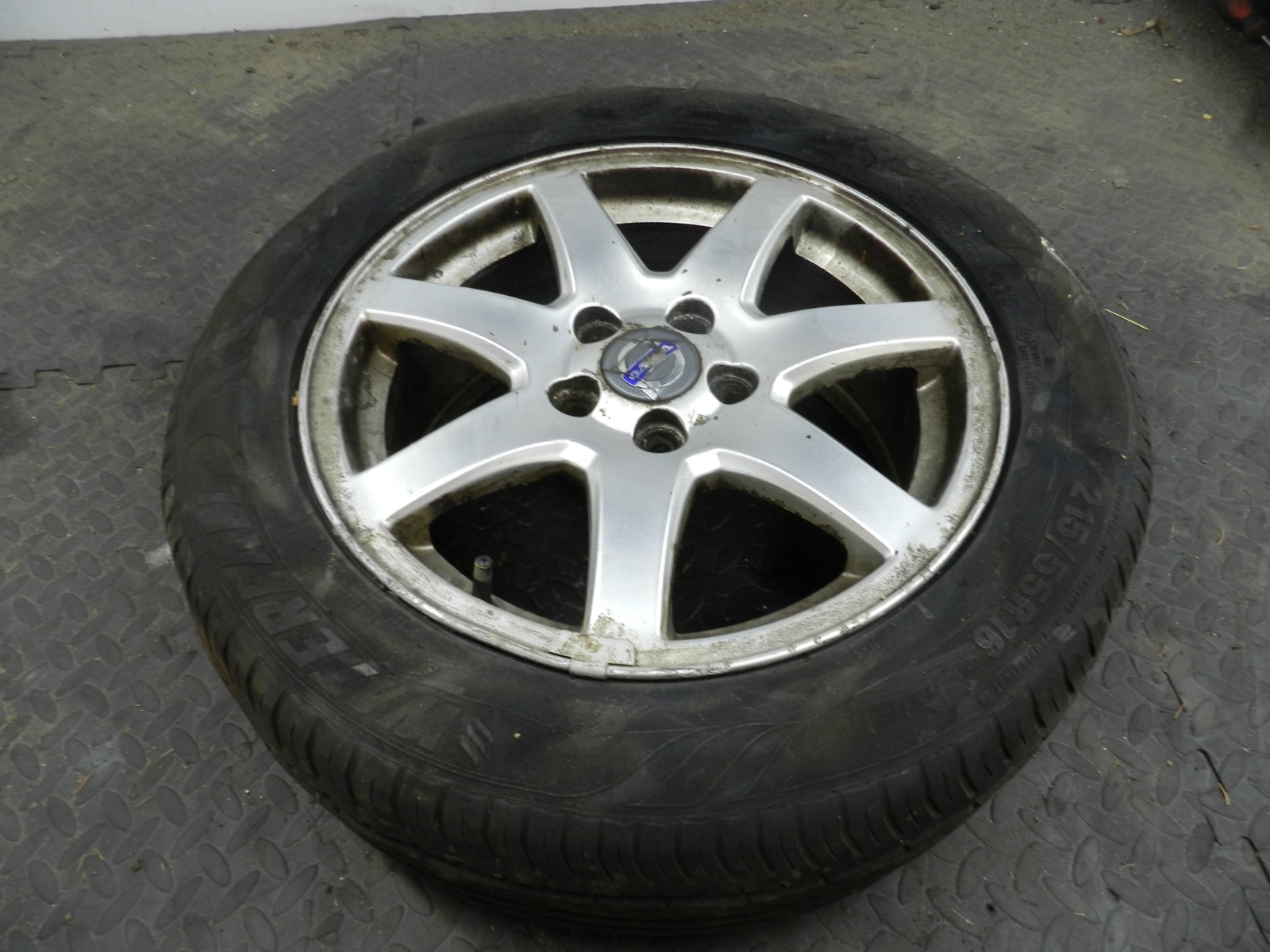 107. 2007 VOLVO S80 D5. SET OF ALLOY WHEELS VENATOR,, 1 DENTED - Image 7